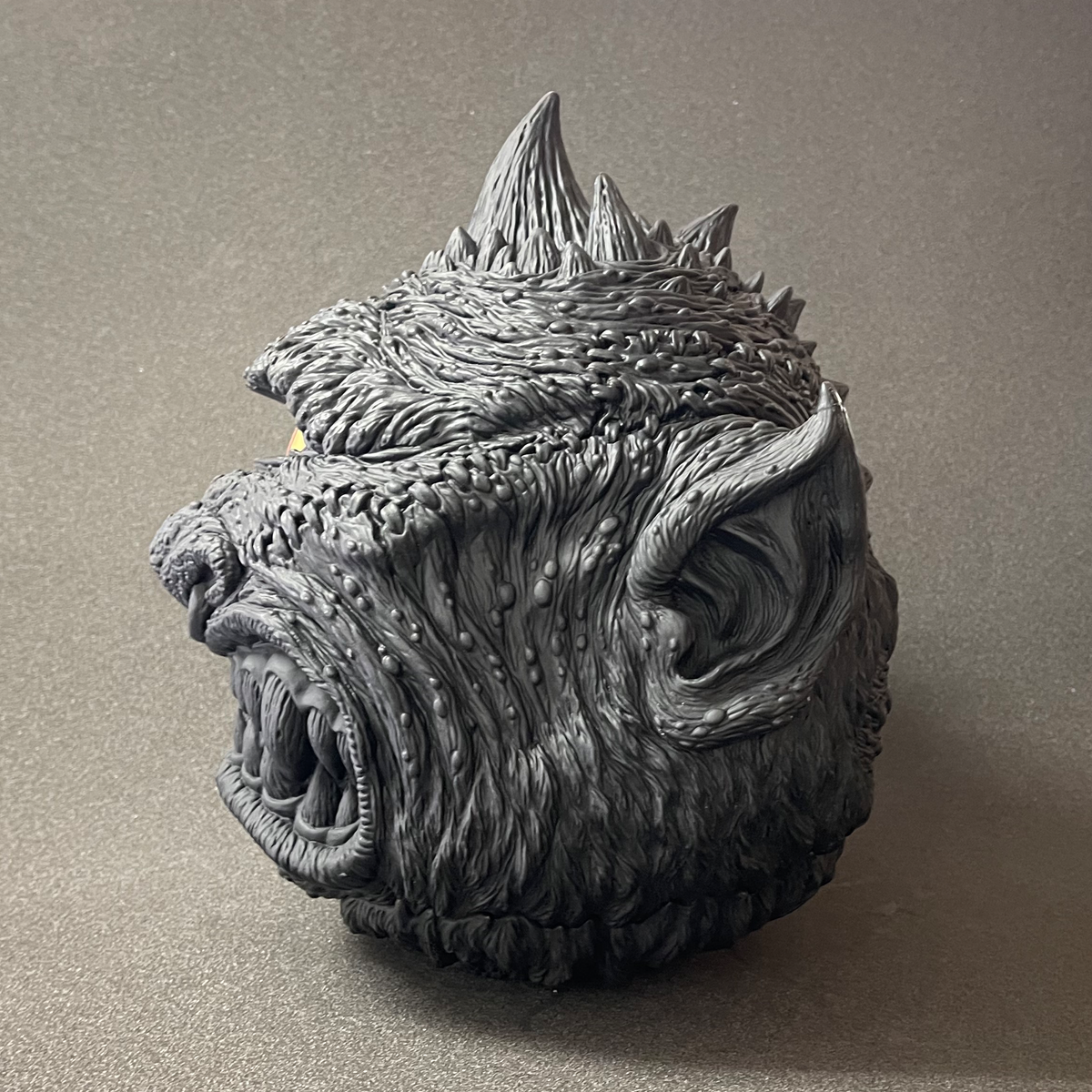 MADBALLS GIANT HORN HEAD VINYL COLLECTIBLE FIGURE - Black